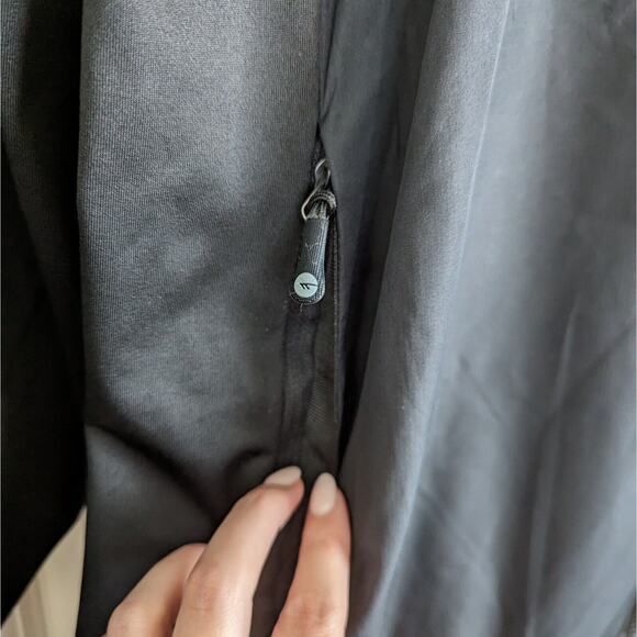 Hi-Tec Men's Full Zip Lightweight Quilted Black Jacket, Size Medium - Picture 5 of 7